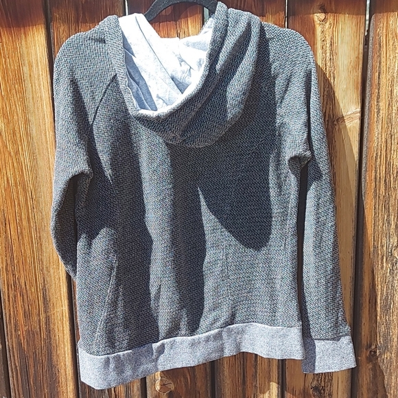 Grey pullover hoodie - Picture 6 of 9